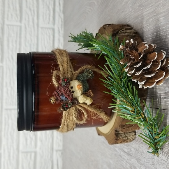 Peppermint bark candle/with snowman pin - Picture 6 of 7